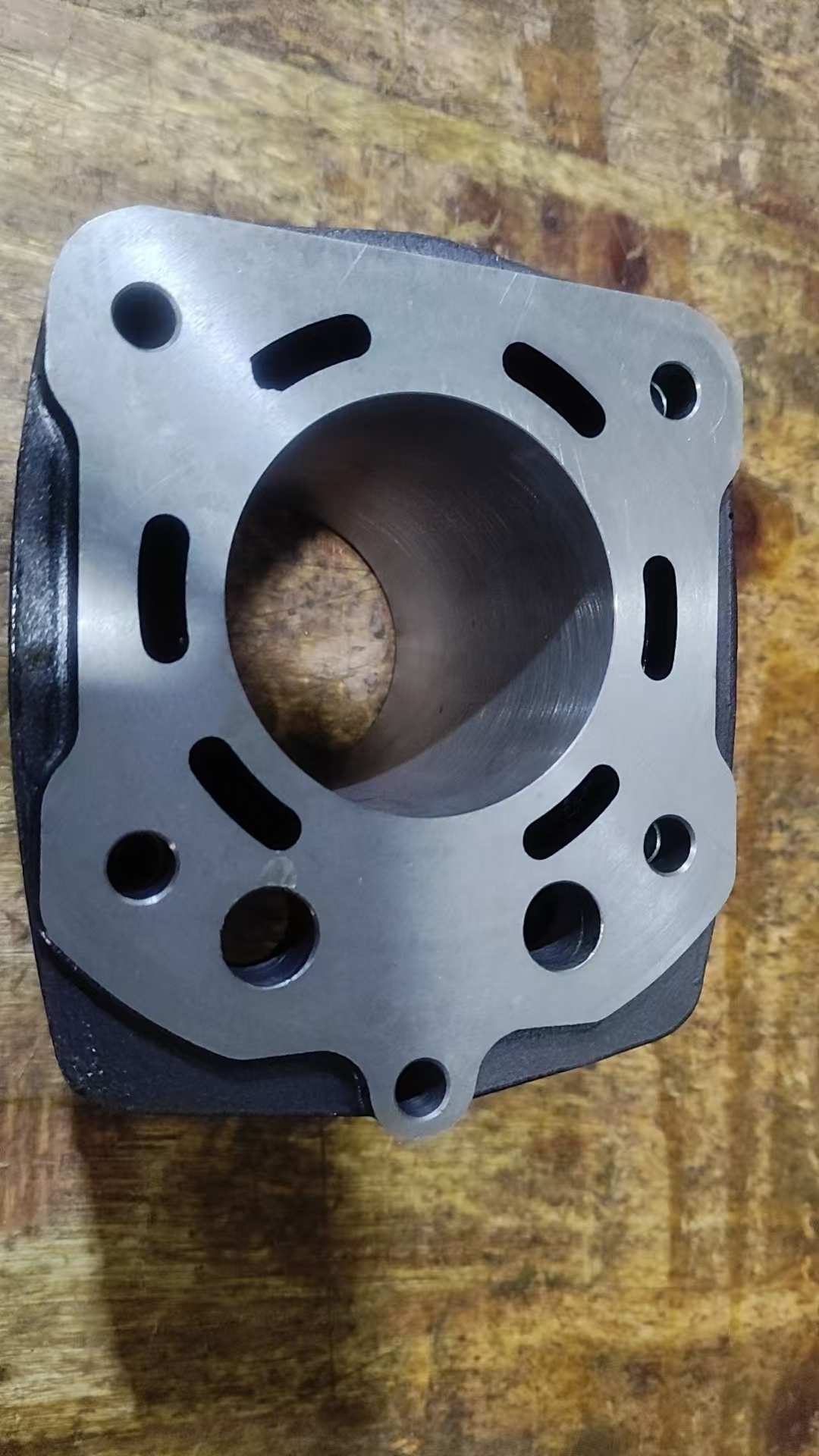 工場供給 オートバイシリンダーキット シリンダーブロック 2 - Motorcycle Cylinder のレビューと価格